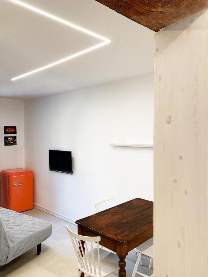 Antica Torre Apartment Sondrio Exterior photo